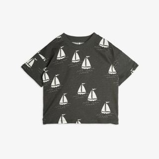 Sailing boats T-shirt