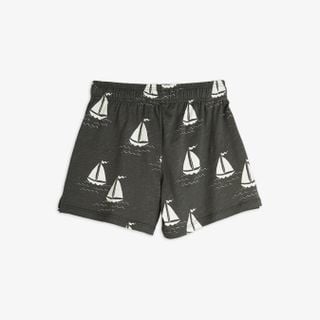 Sailing boats shorts