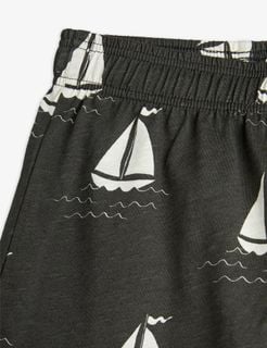 Sailing boats shorts