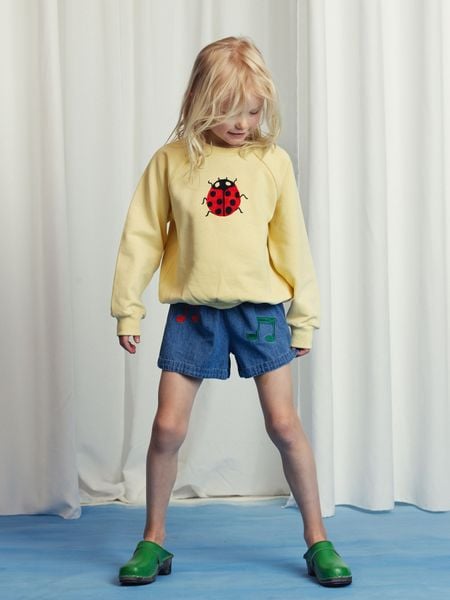 Ladybug broderad sweatshirt