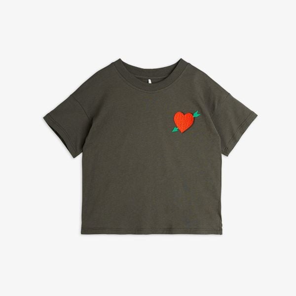 Arrowed heart T-shirt 