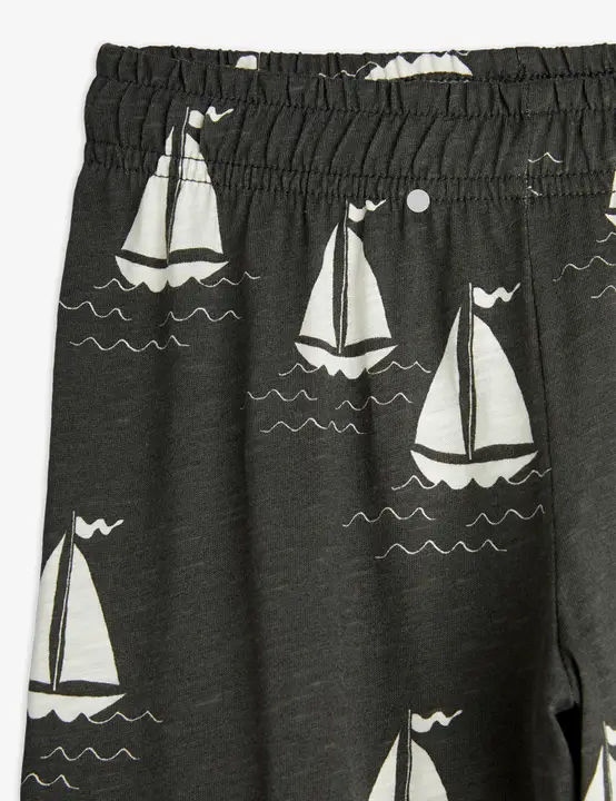 Sailing boats trousers