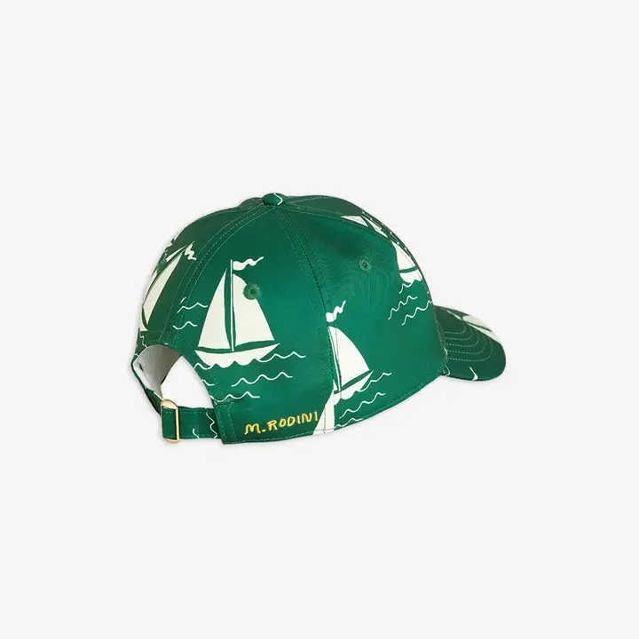 Sailing boats cap