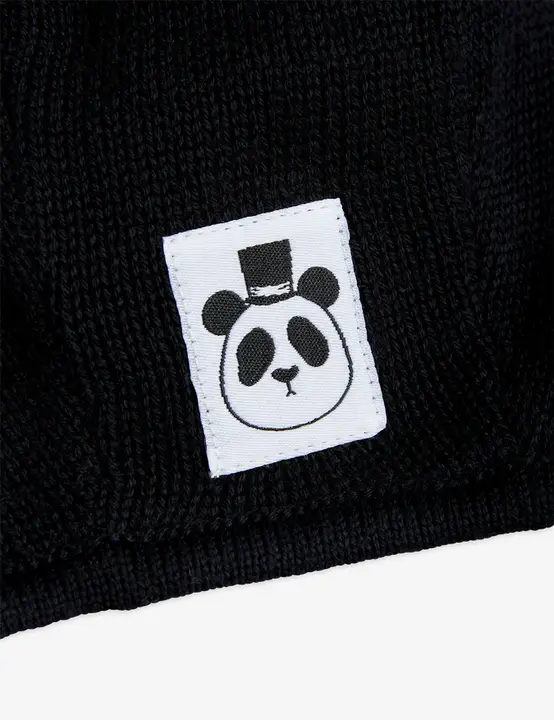 Fine knit baby hat