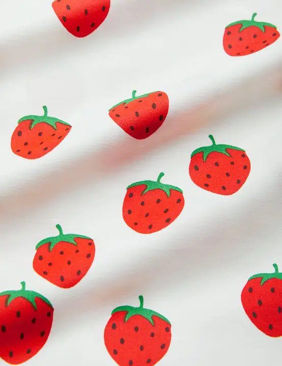 Strawberries Duvet Cover and Pillowcase
