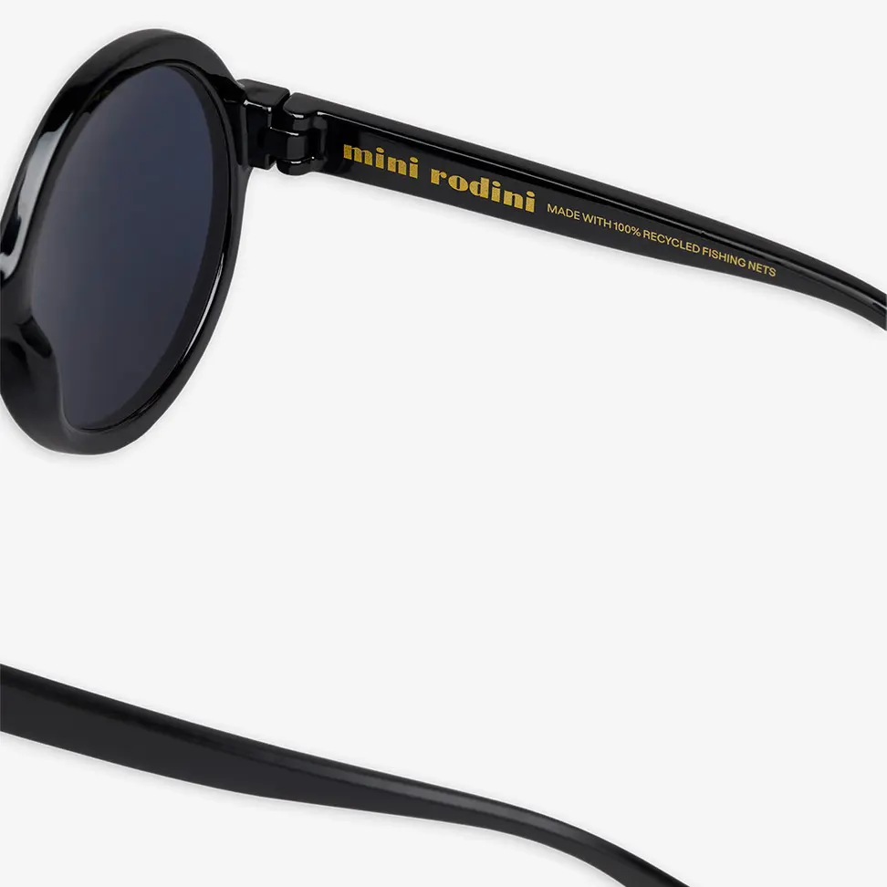 Round sunglasses - Chapter 1-image-1