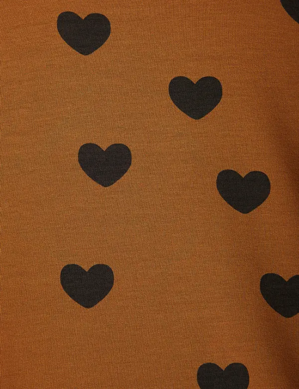 Basic Hearts T-shirt-image-2
